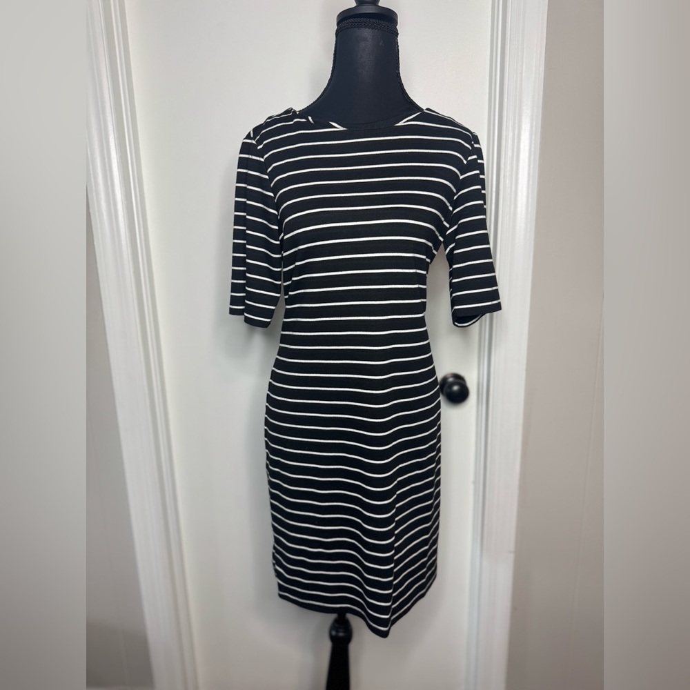Sunny Leigh midi dress black with white stripe size medium